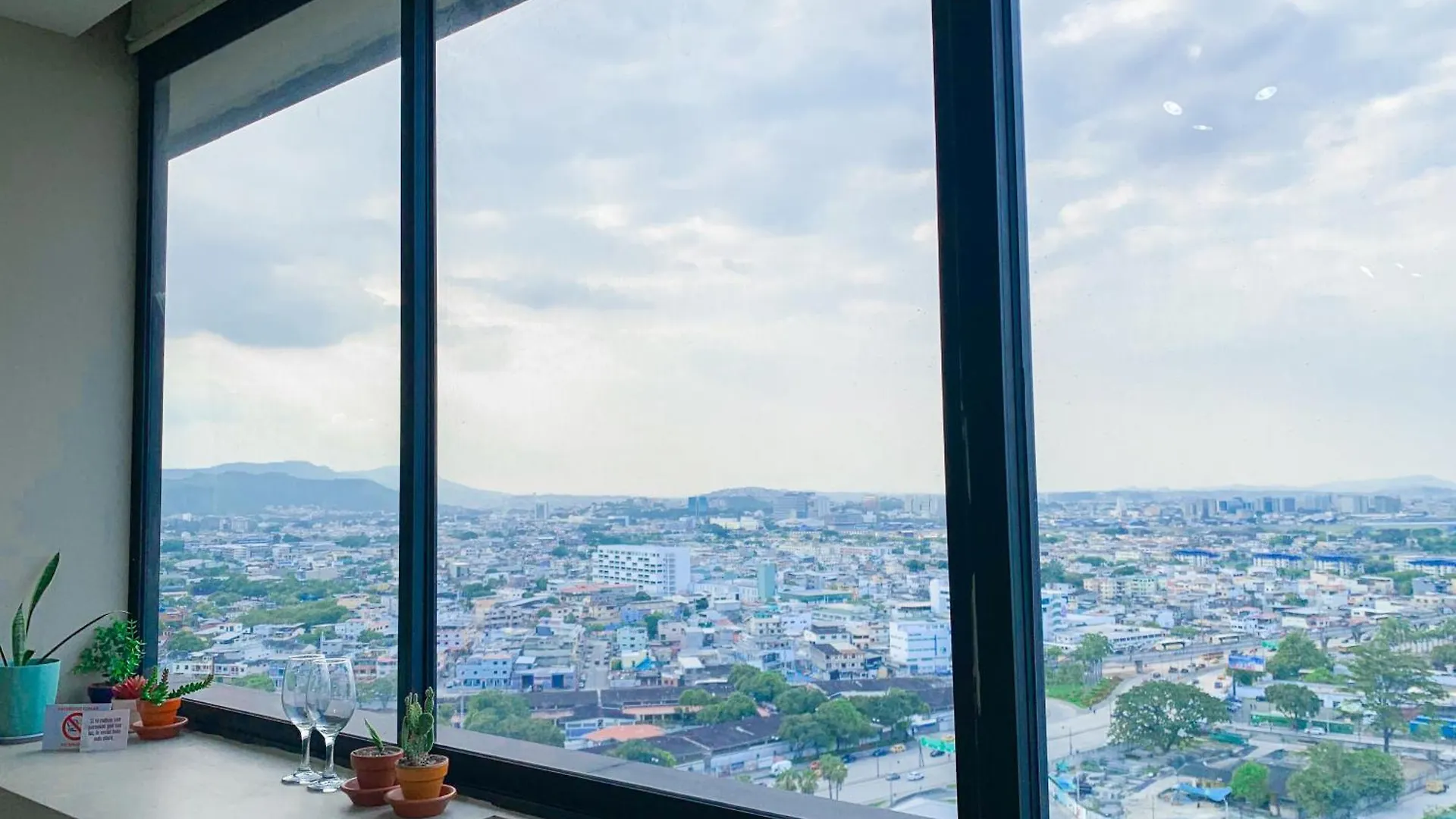Apartamento Departamento Vista Al Rio, Puerto Santa Ana, Torres Bellini Iii-Iv Guayaquil
